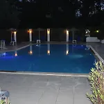 Tunacan Hotel